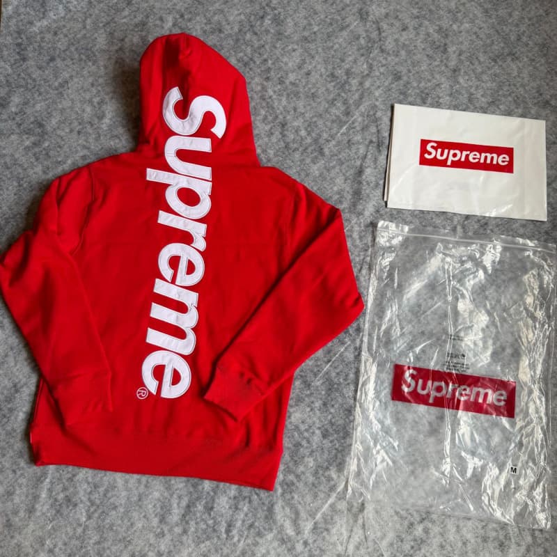 E550 # Classic large logo hooded sweatshirt red