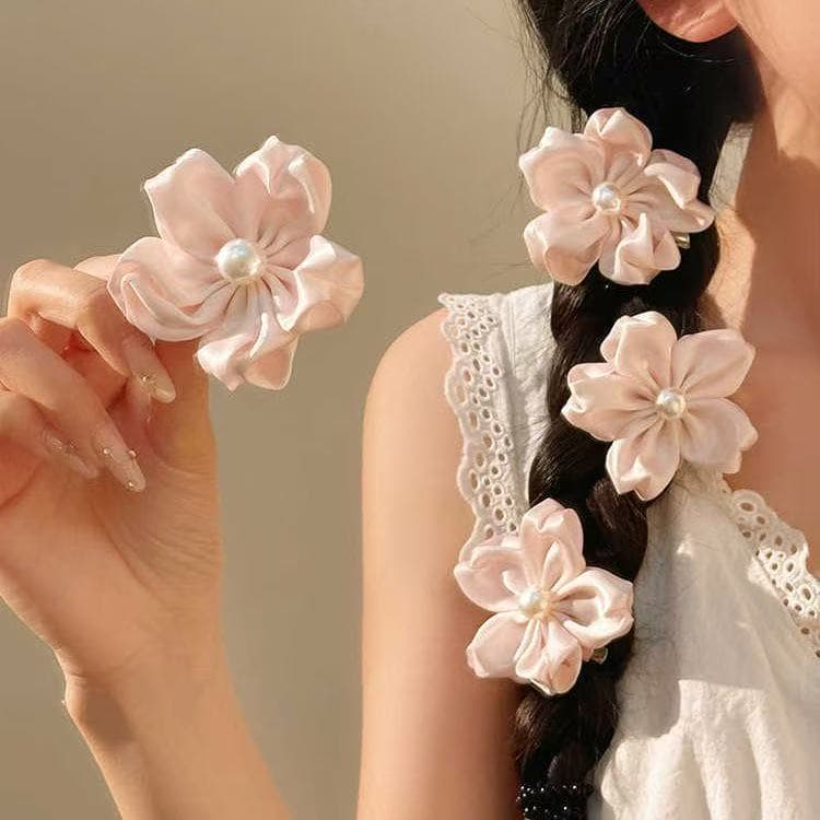 5773 handmade sakura brooch clip