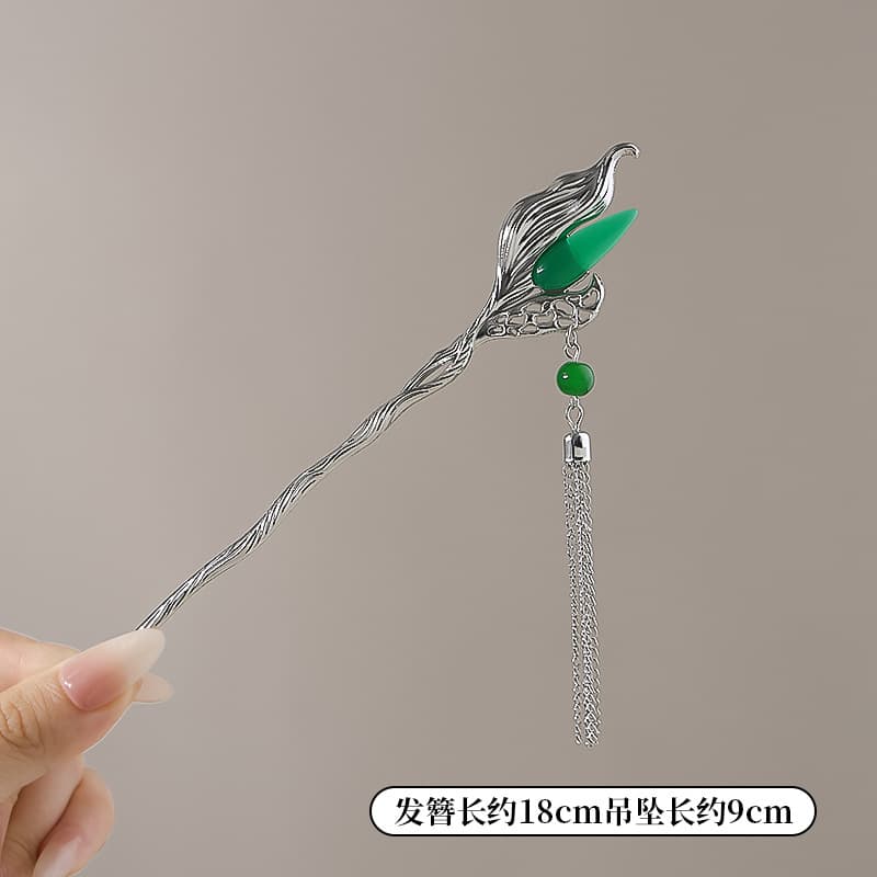 Moonstone water drop hanging jade-green