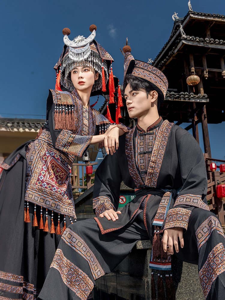 New Collection of Traditional Clothing for Adults from the Yao Ethnic Minority in Guangxi, Suitable for Performances and Traditional Travel Photography 2