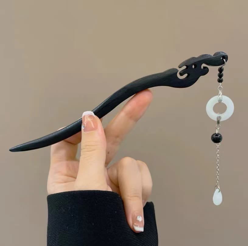 157# Yu Pei Fringed Hairpin
