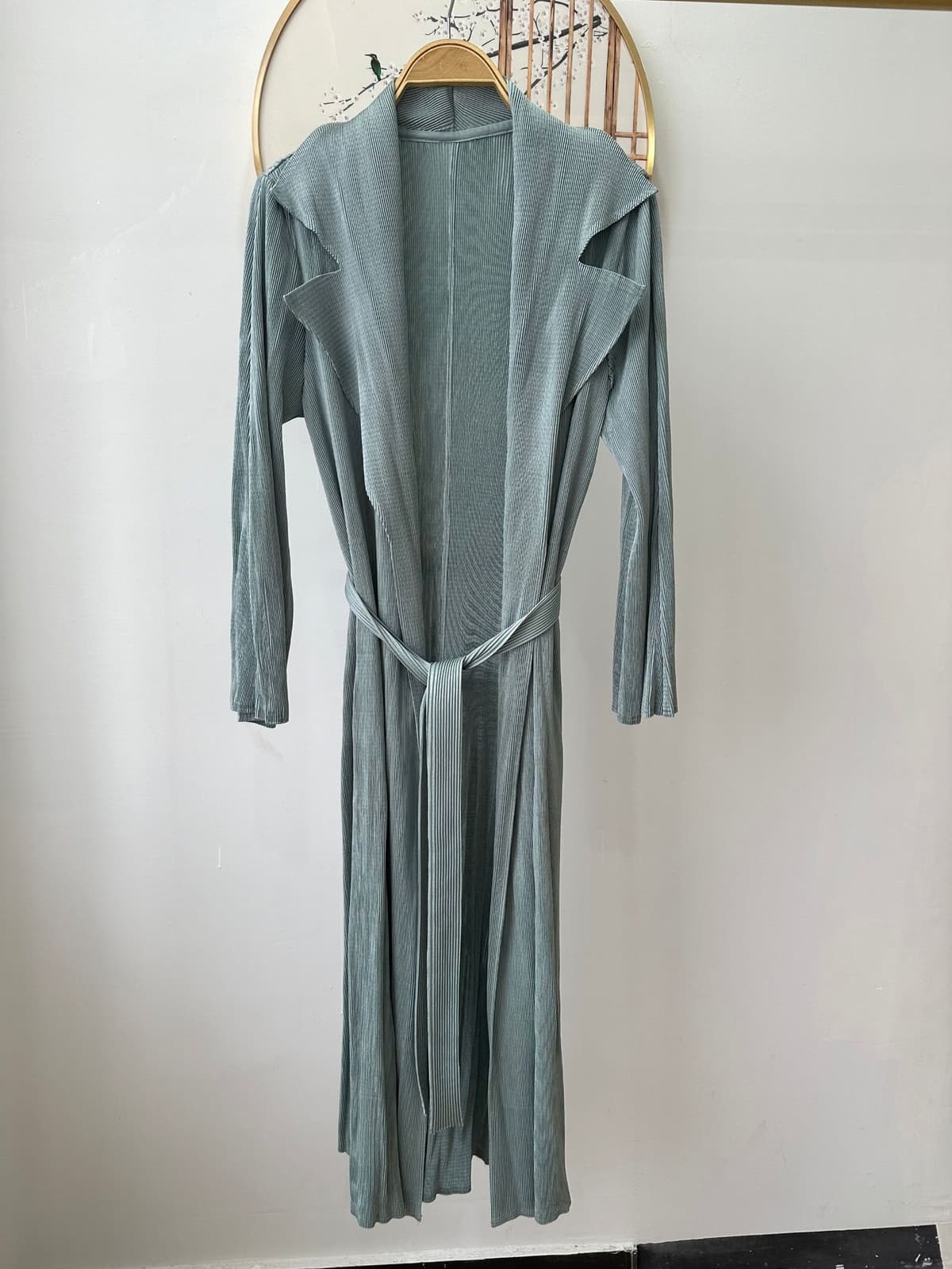 mint green