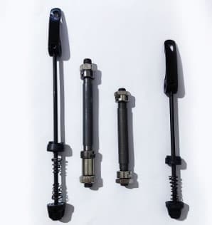 Front and rear axles + front and rear quick release