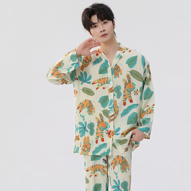 Cardigan jungle tiger