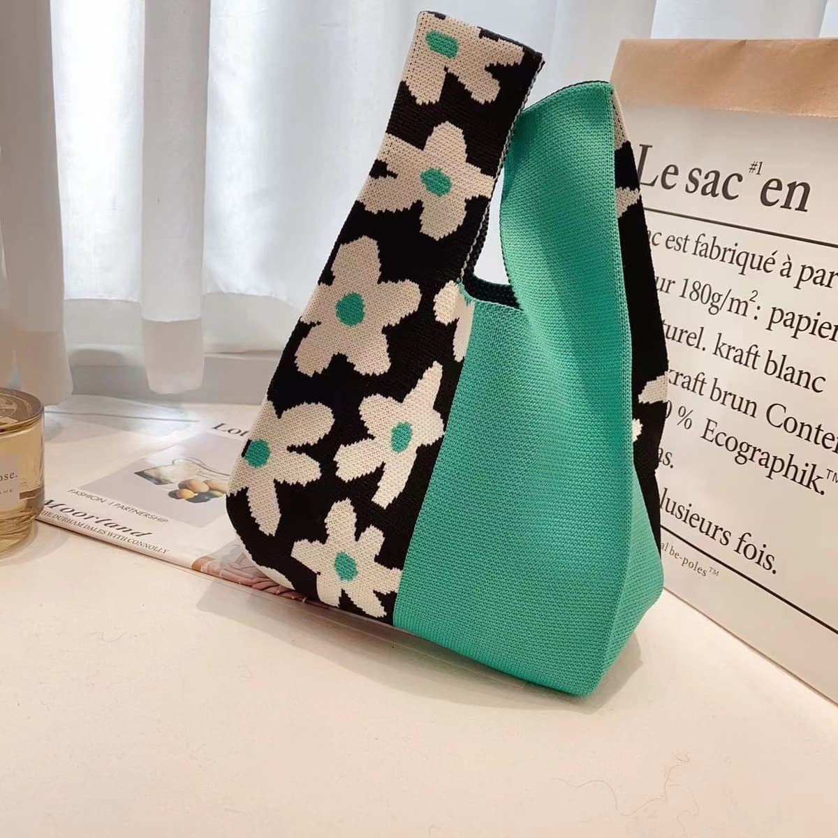 Hyuna Small Flower-Black