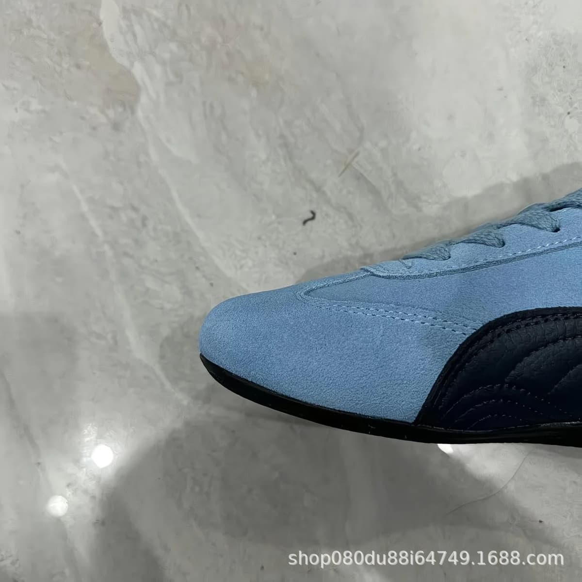 Pm light blue/lychee leather