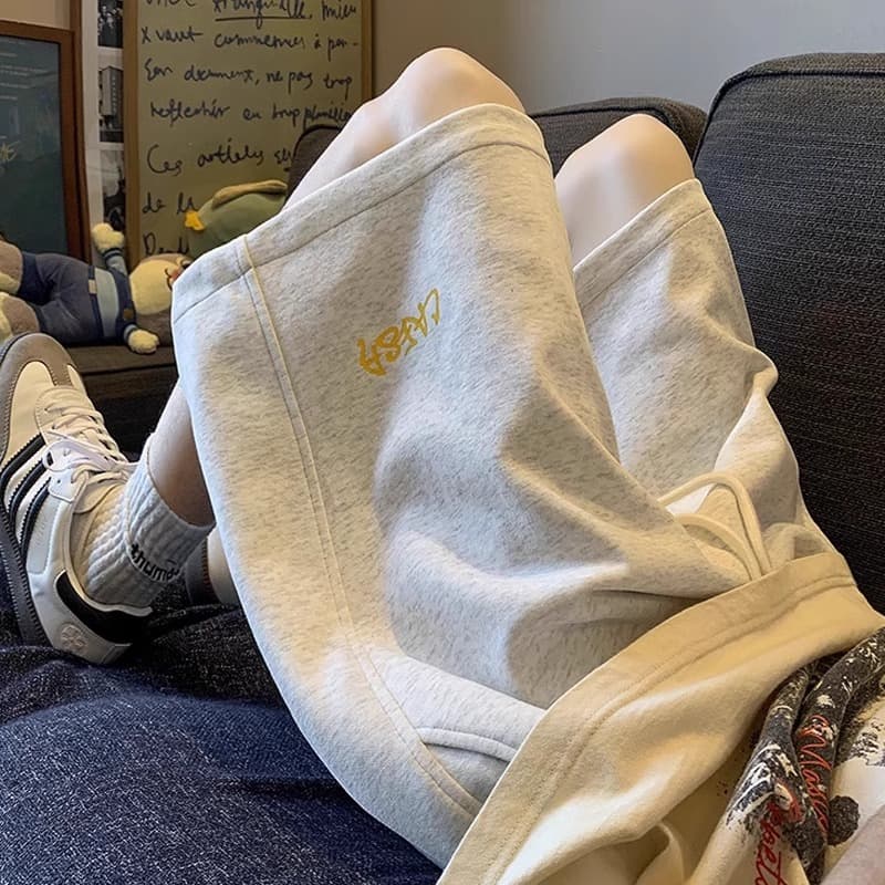 White and gray [high-quality printed letter shorts]