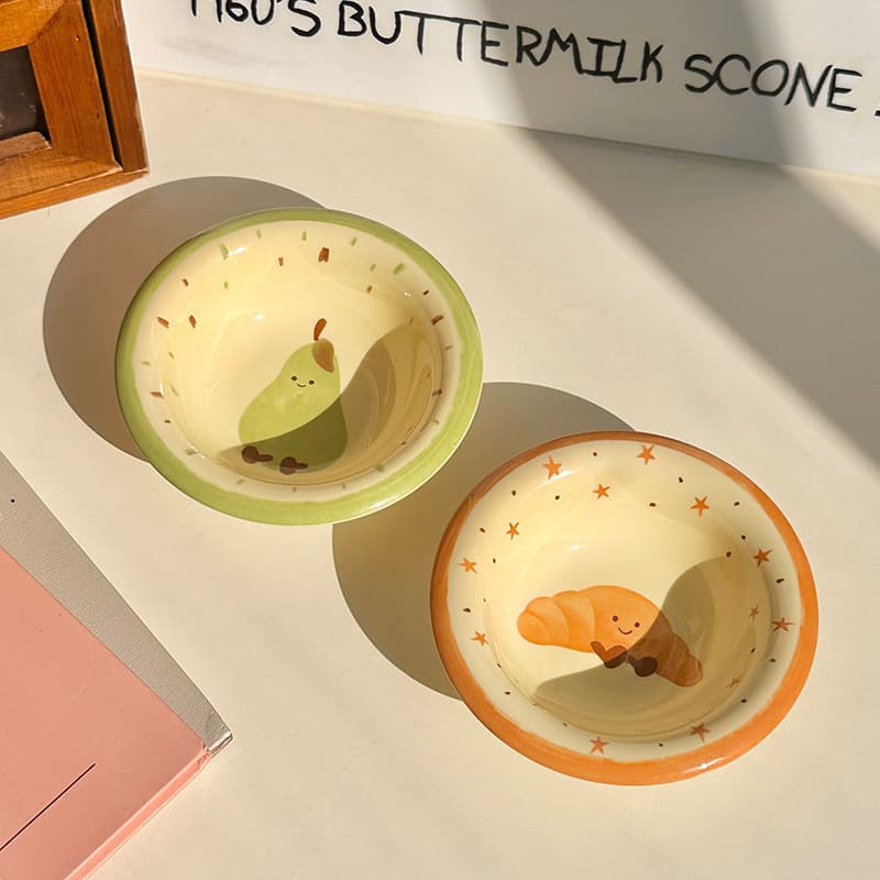 Mini dish-green pear+brown croissant
