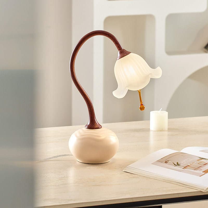 Original Design Vintage Cream-Style Dewdrop Lily of the Valley Table Lamp for Study, Bedroom, Bedside, Desktop, Eye-Protection Lamp Casagd 1