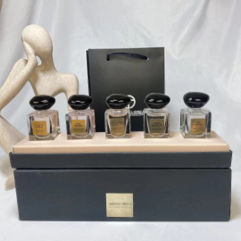 Ah si zang five-piece set + gift bag