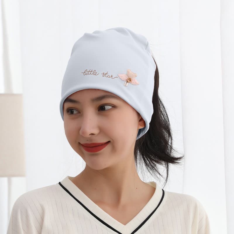 Thin Angel Bear Heap Hat light blue