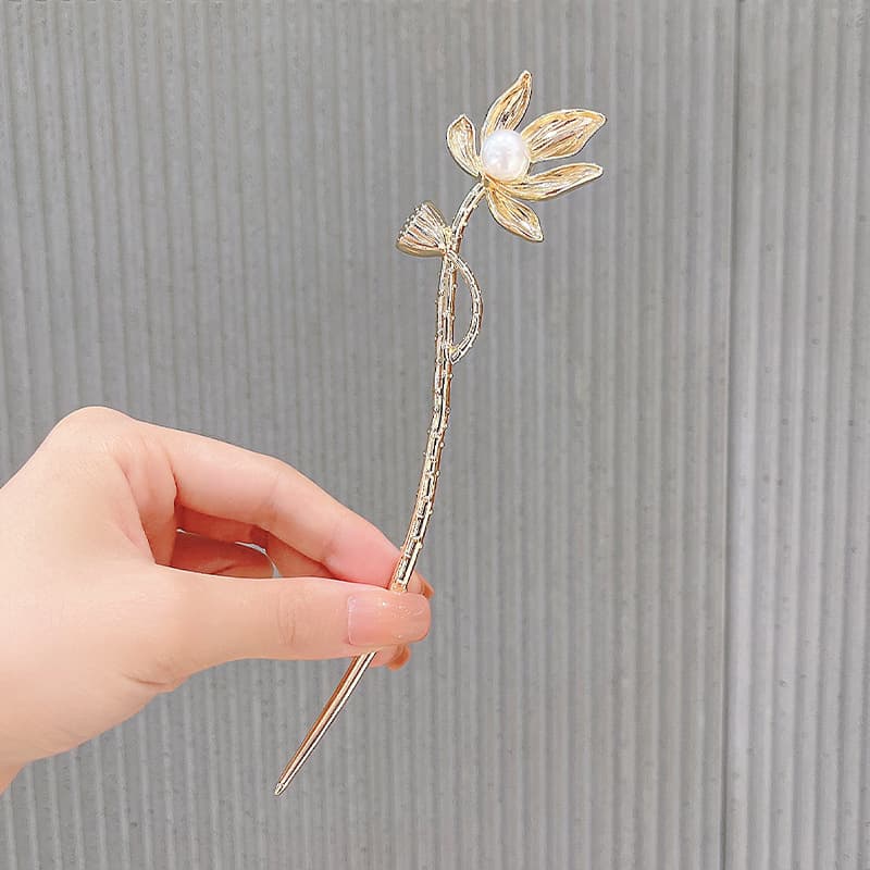 Golden lotus