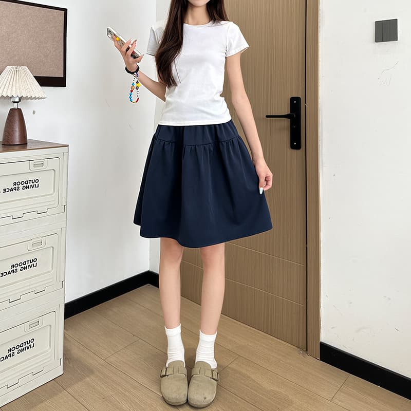 藏青色