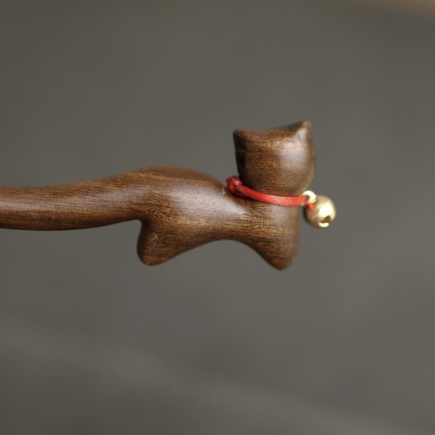 B26 bell cat [silk sandalwood]