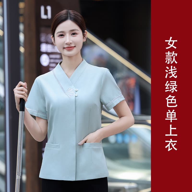 Women's light green top