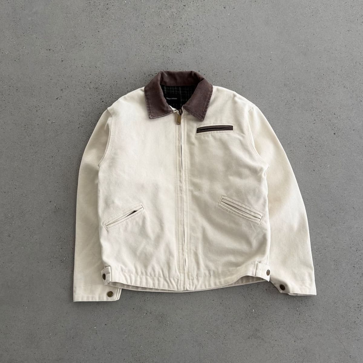 Unlabeled off-white