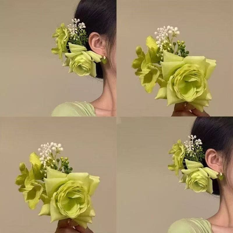 7421 green jasmine flower hair clip