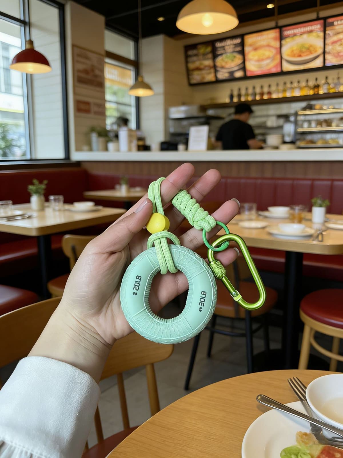 Green grip ring + lanyard + carabiner