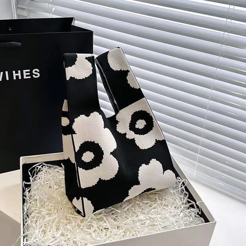 Flowers-black