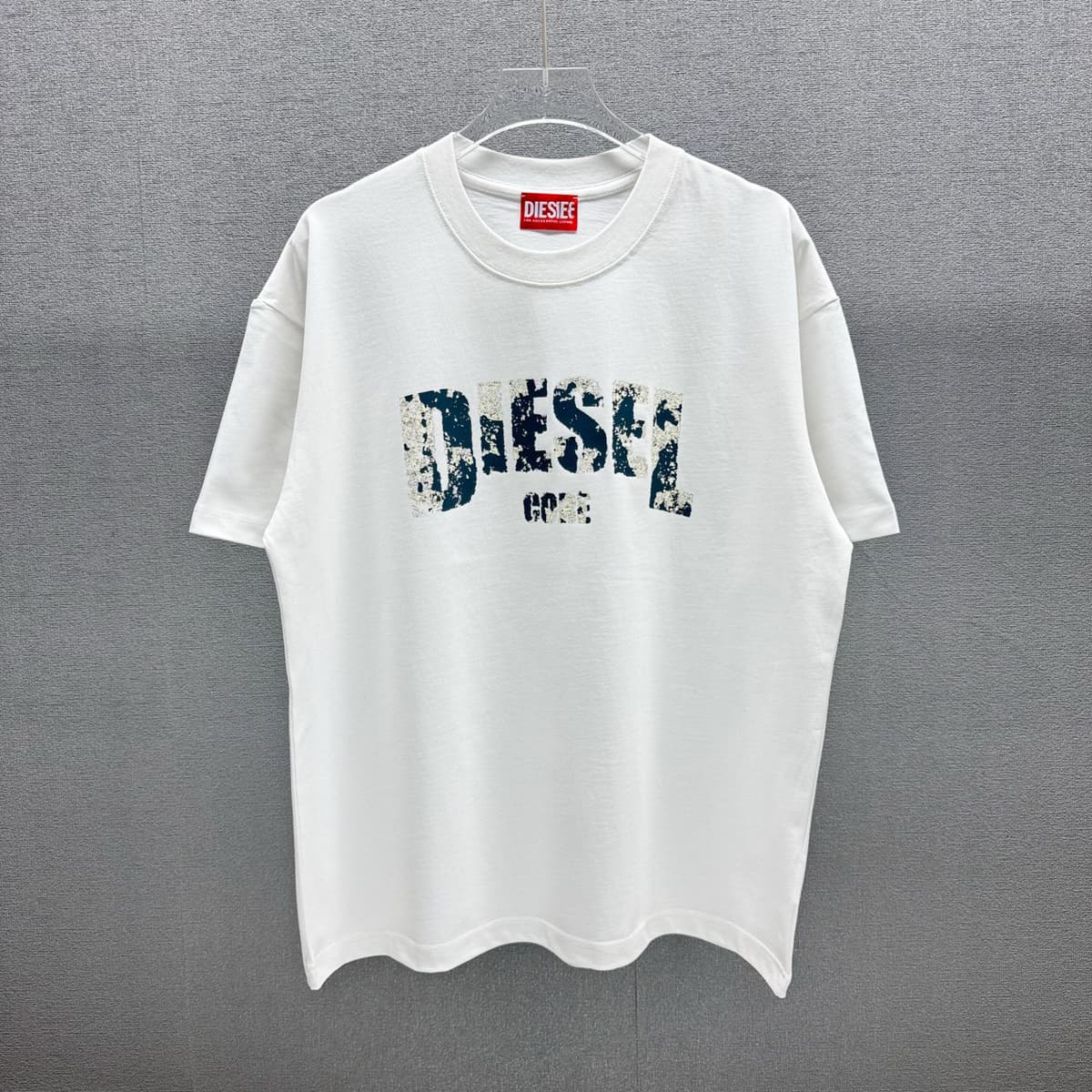 White d132