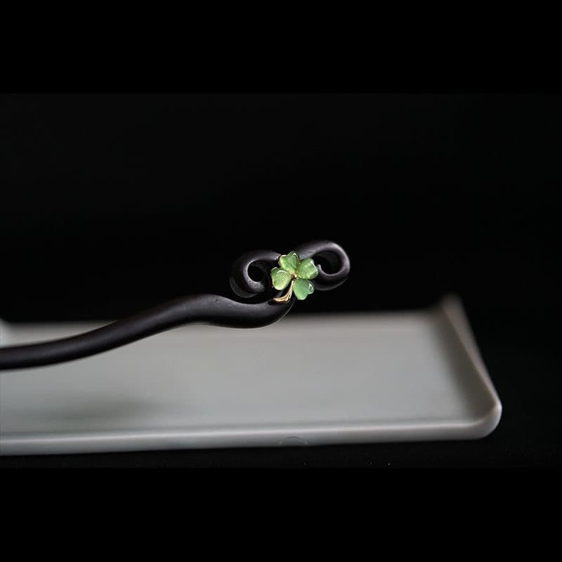 171# cat's eye green lucky grass