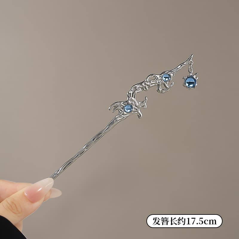 Moonstone blue-silver