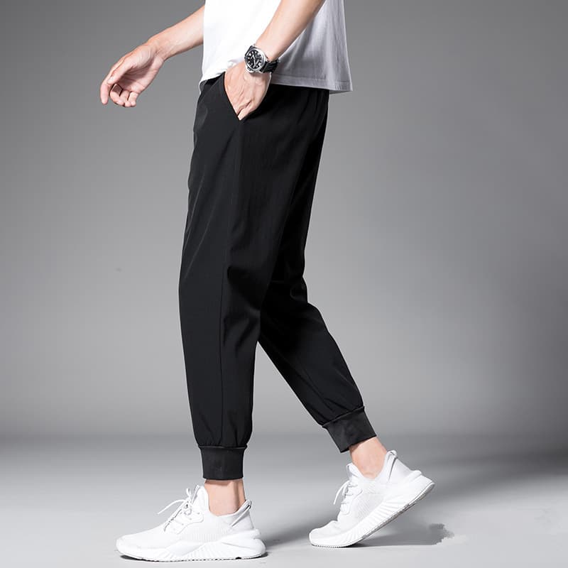 S011-Black