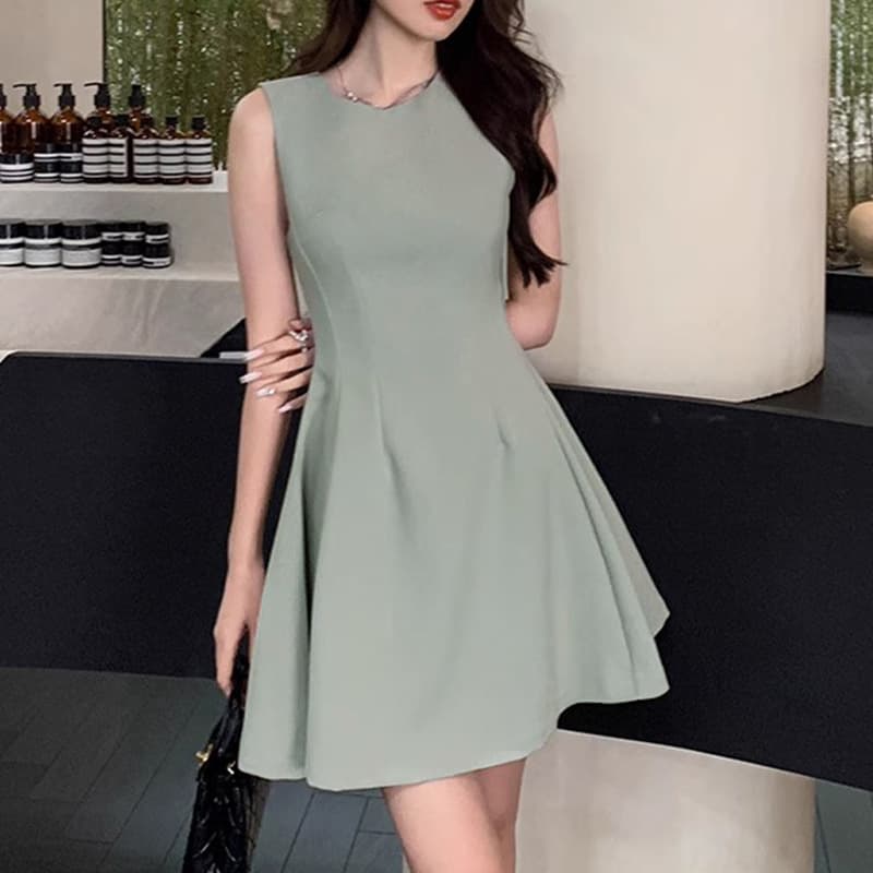 Green [short style]
