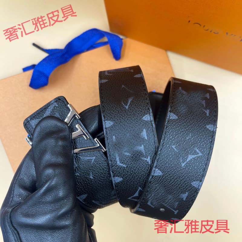 Black flower black bottom + l silver buckle