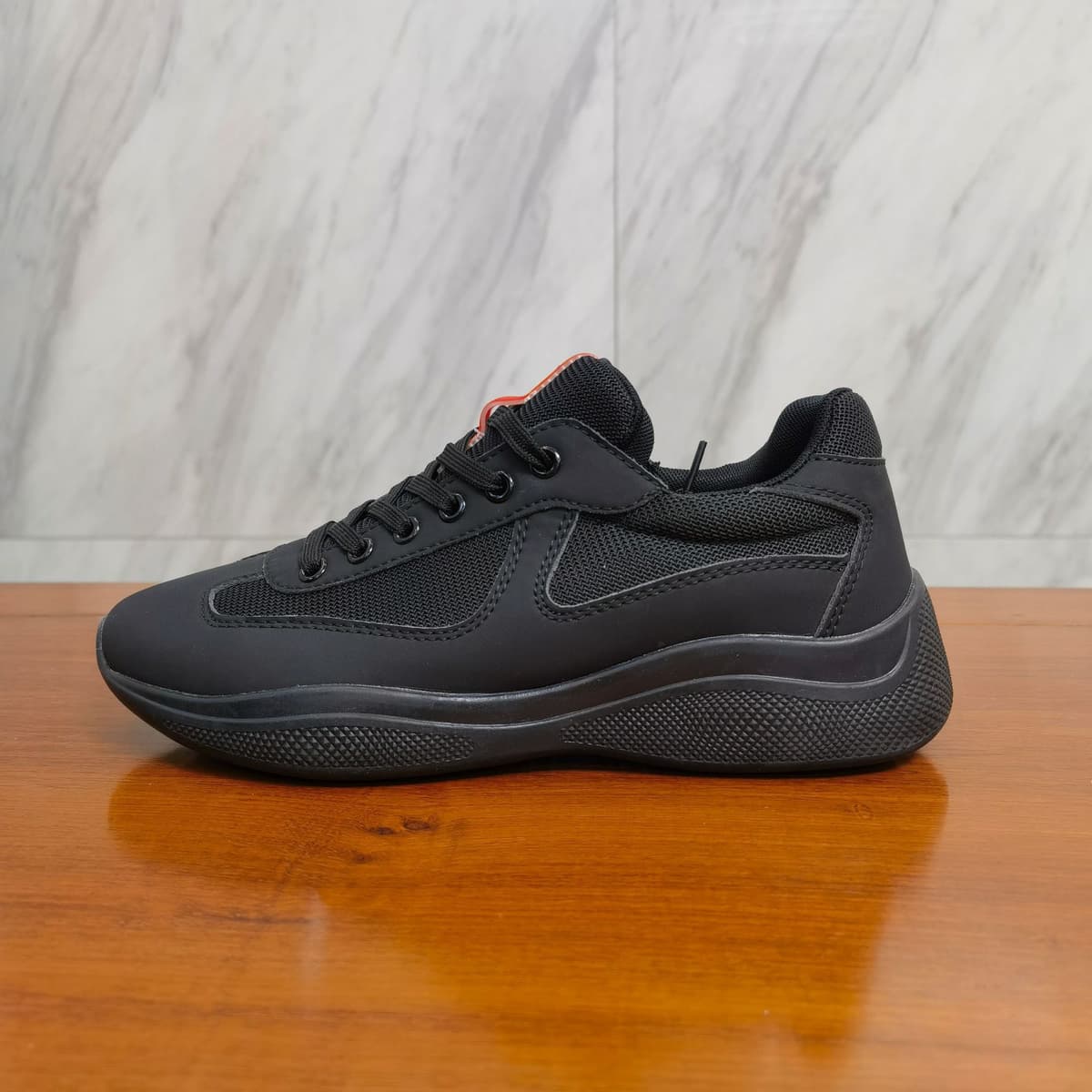 Yun prada all black matte