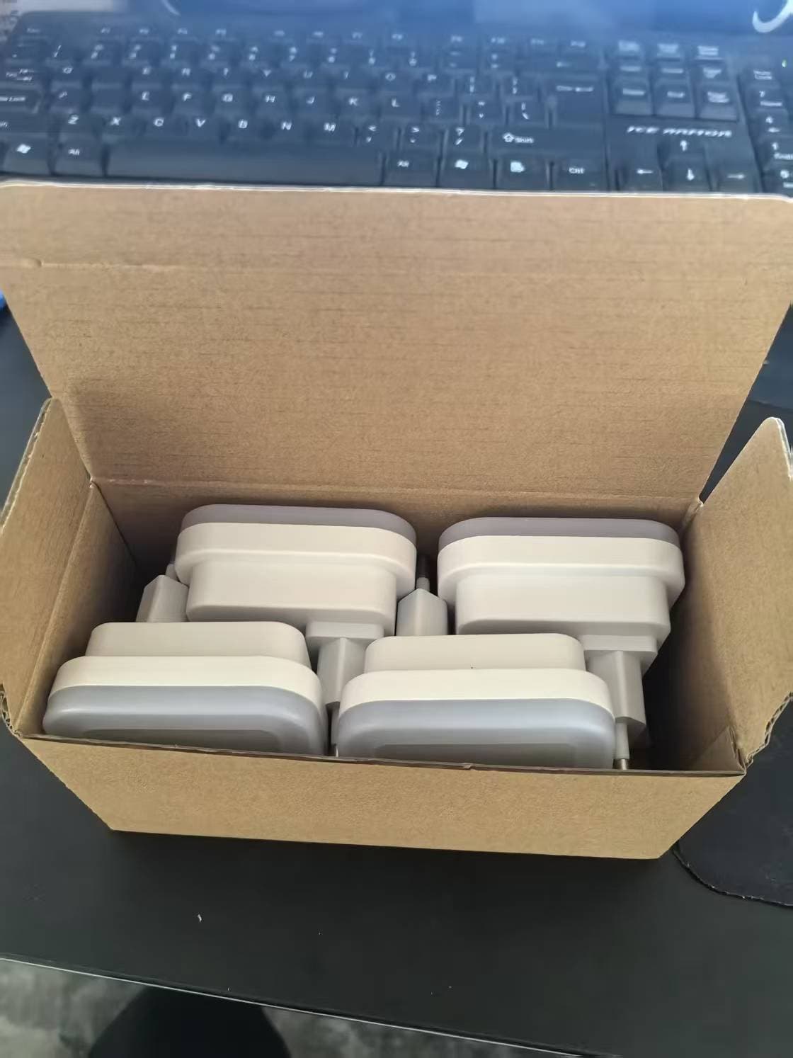 Square white (european regulations)) 4 pack