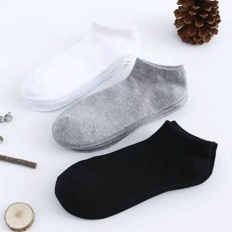 Black, white and gray [grey]