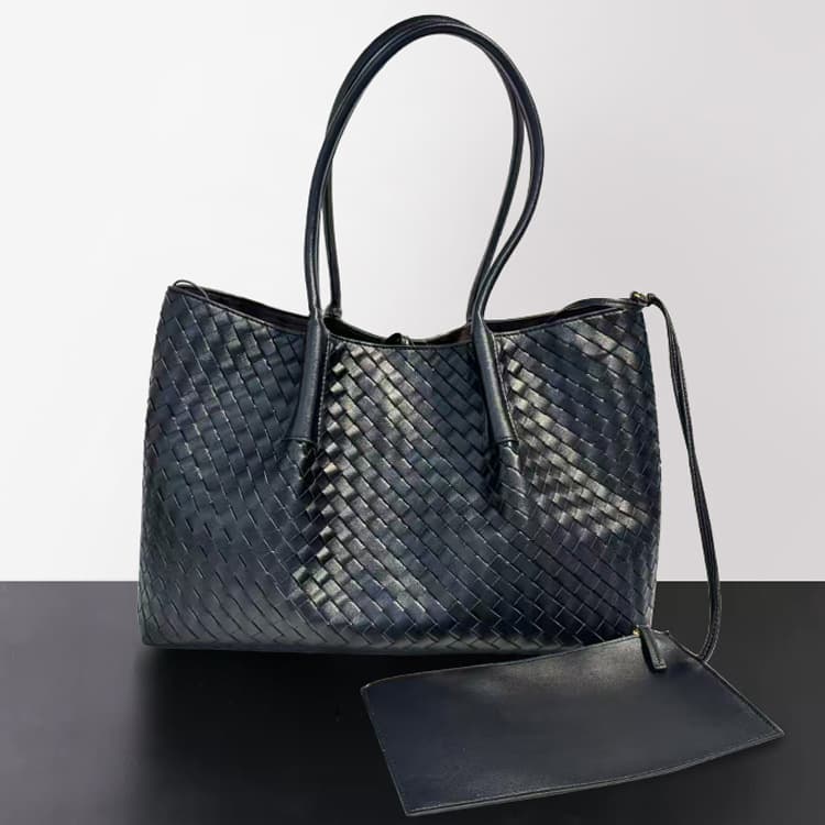 Black large size (40x17x27cm)