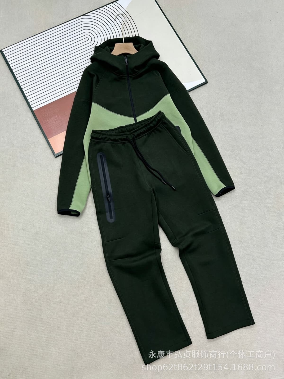 Set. dark green and matcha green