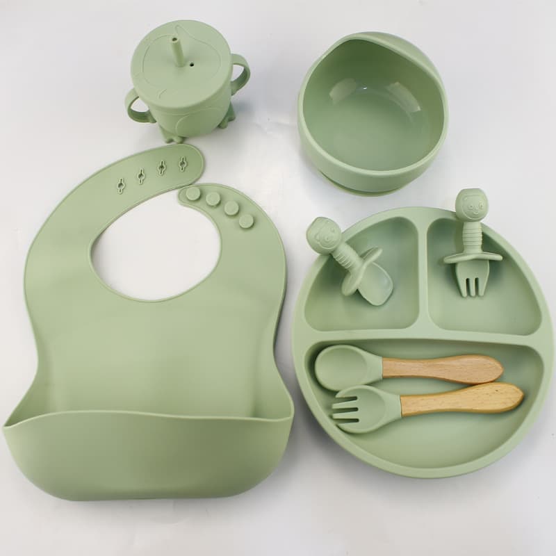 Light green—eight-piece set