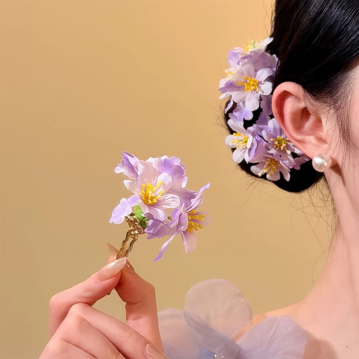 Purple hairpin single