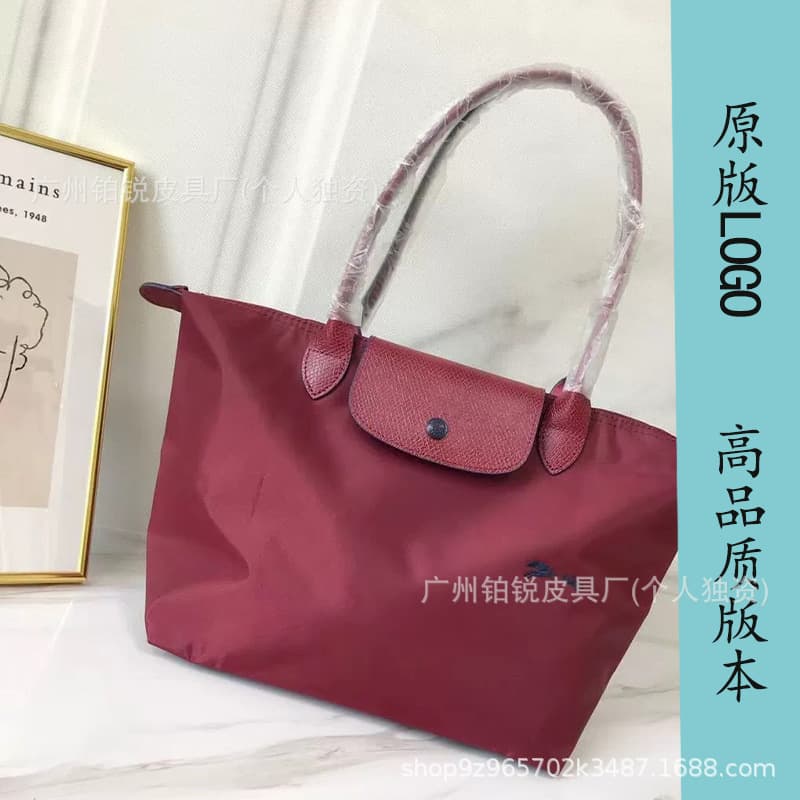 Anniversary burgundy