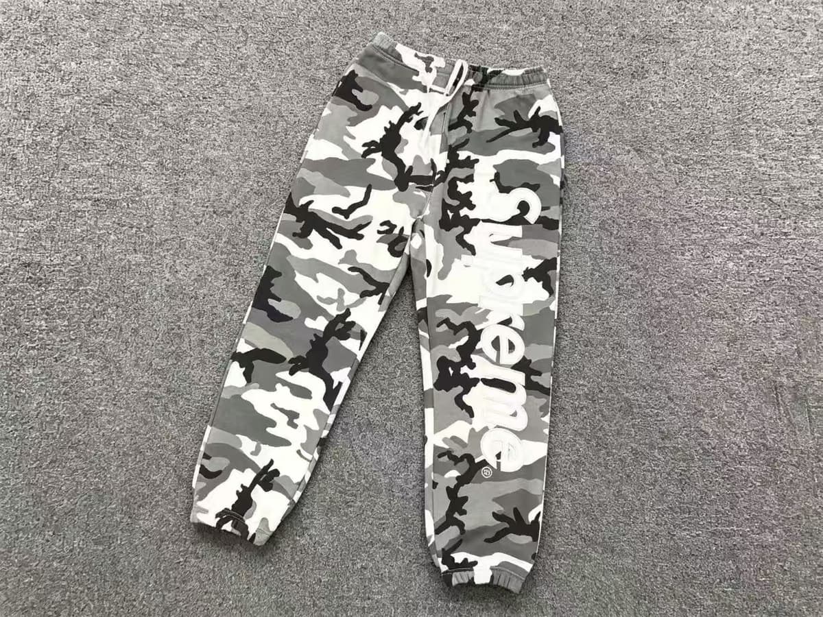 A309# classic big logo hooded sweatpants - mengniu color
