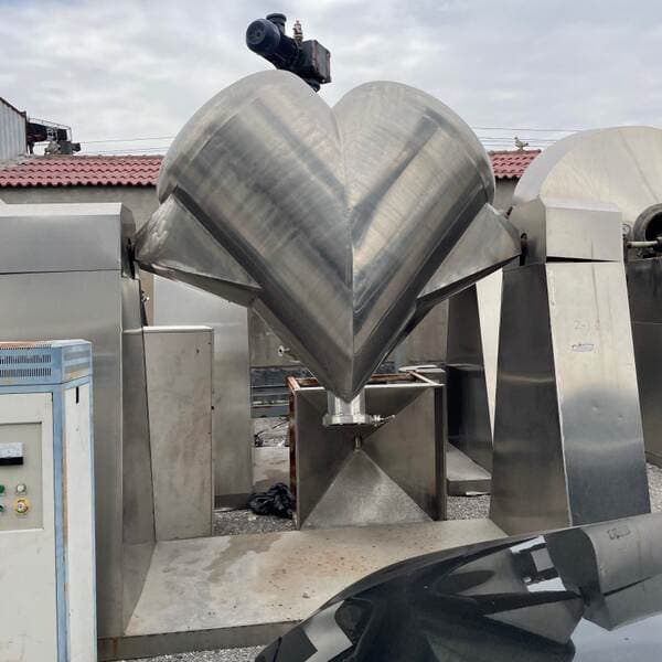 Used V-type mixer for sale. Food mixing equipment. 2000-liter stainless steel mixer