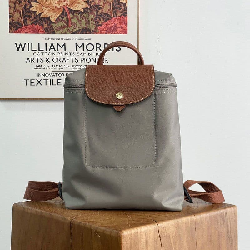 Turtledove gray