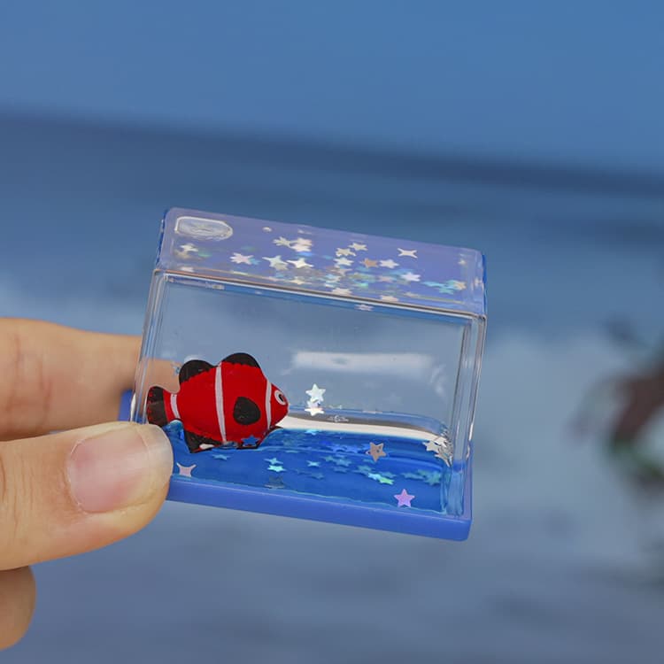 Mini small rectangle-red fish