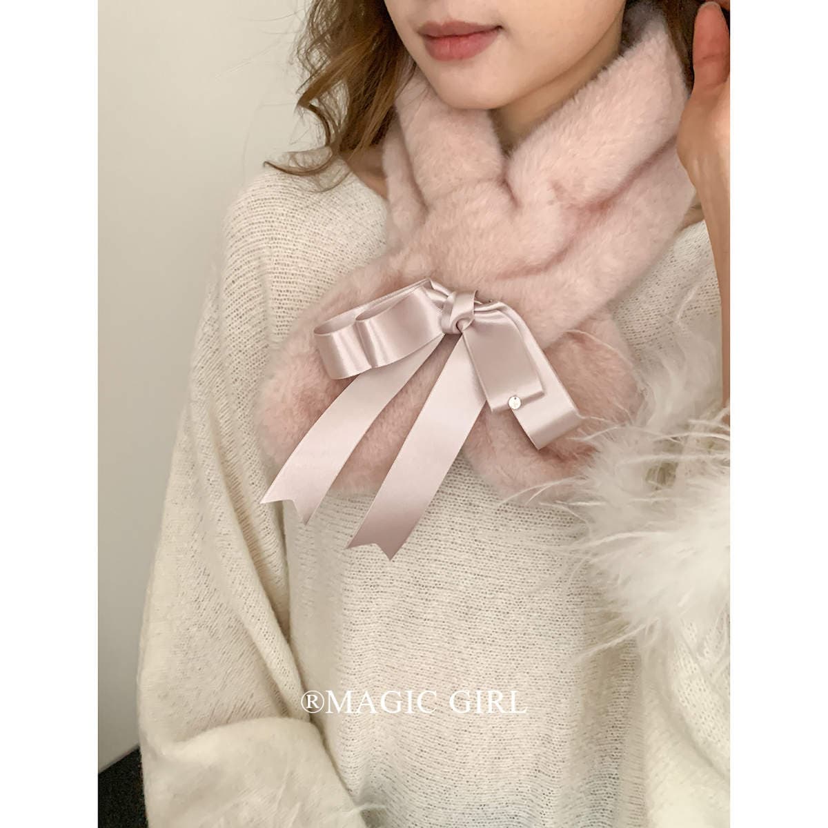Korean-Style Sweet Pink Faux Fur Scarf for Women, Autumn and Winter Detachable Ribbon Bow, Fashionable and Warm Cross-Neck Scarf 2