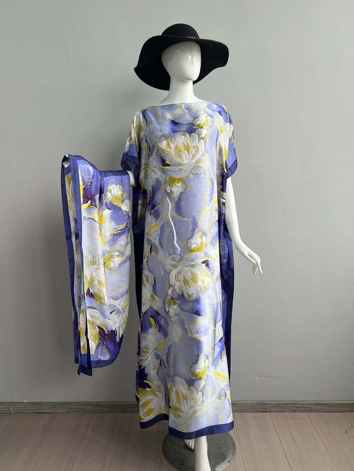 637-ink lotus-dark blue