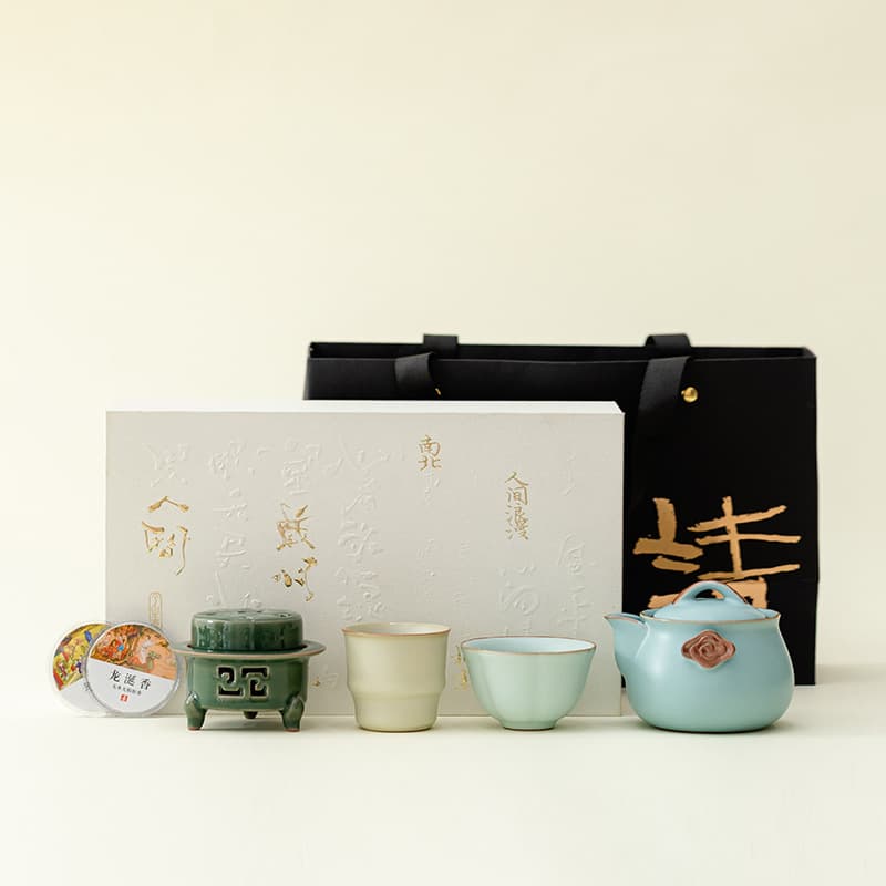 Forbidden city cultural and creative tianqing ru porcelain incense gift-hand pot (two color cups)