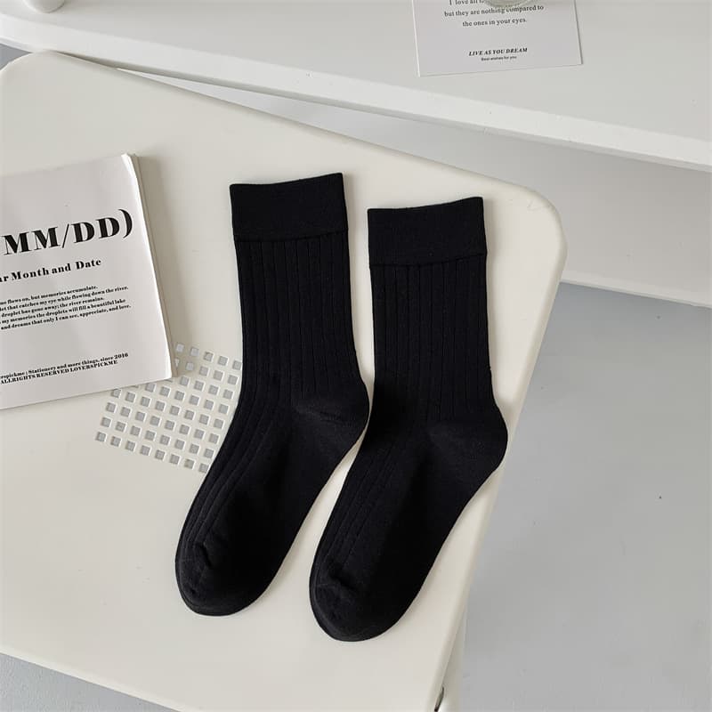 Wide black