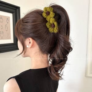 1# moss green floral banana clip - bottom clip approx. 13cm, flower approx. 6.5*6.5cm