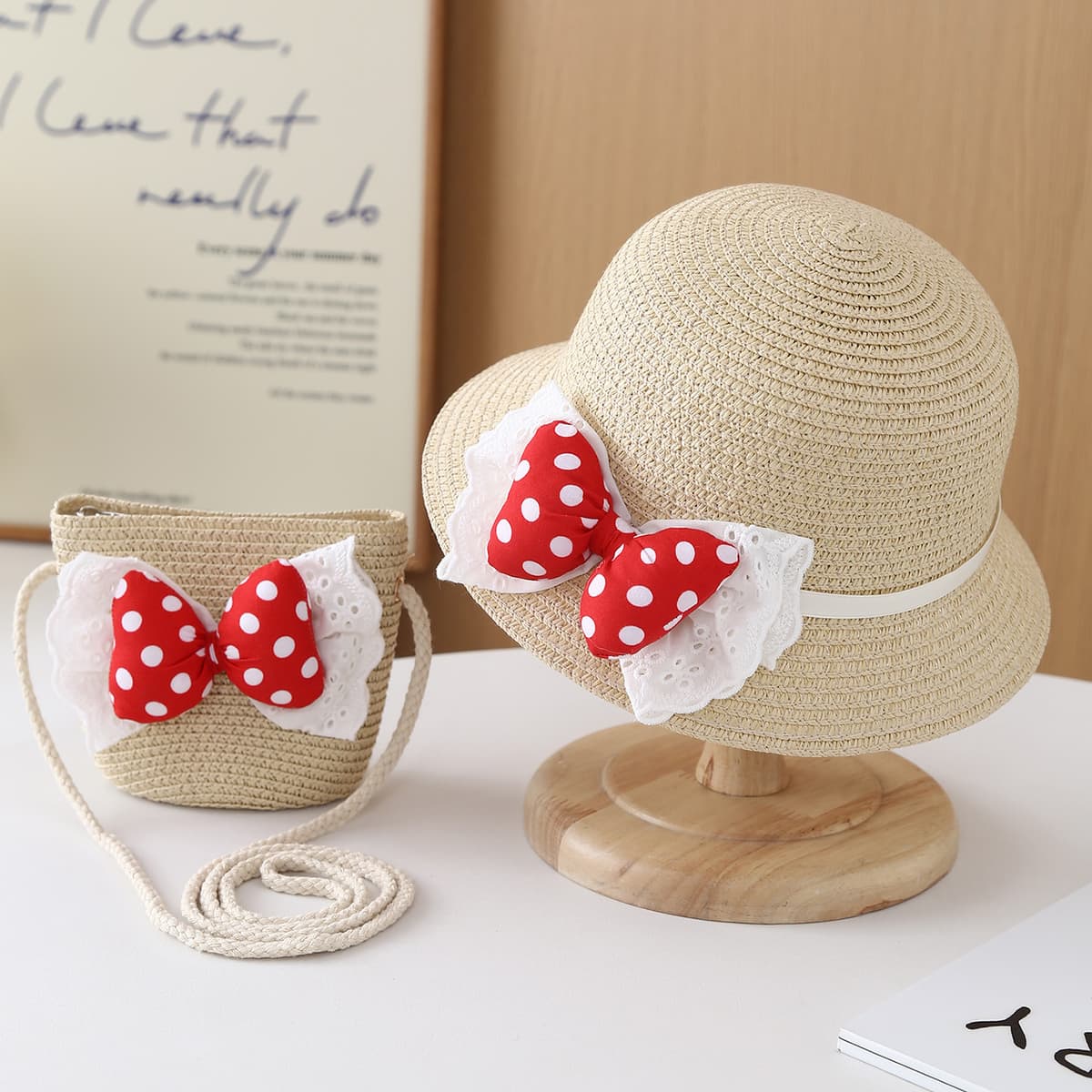 Bow tie set in beige