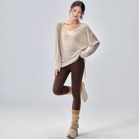 Two-piece suit a long sleeves + tight pants chestnut color