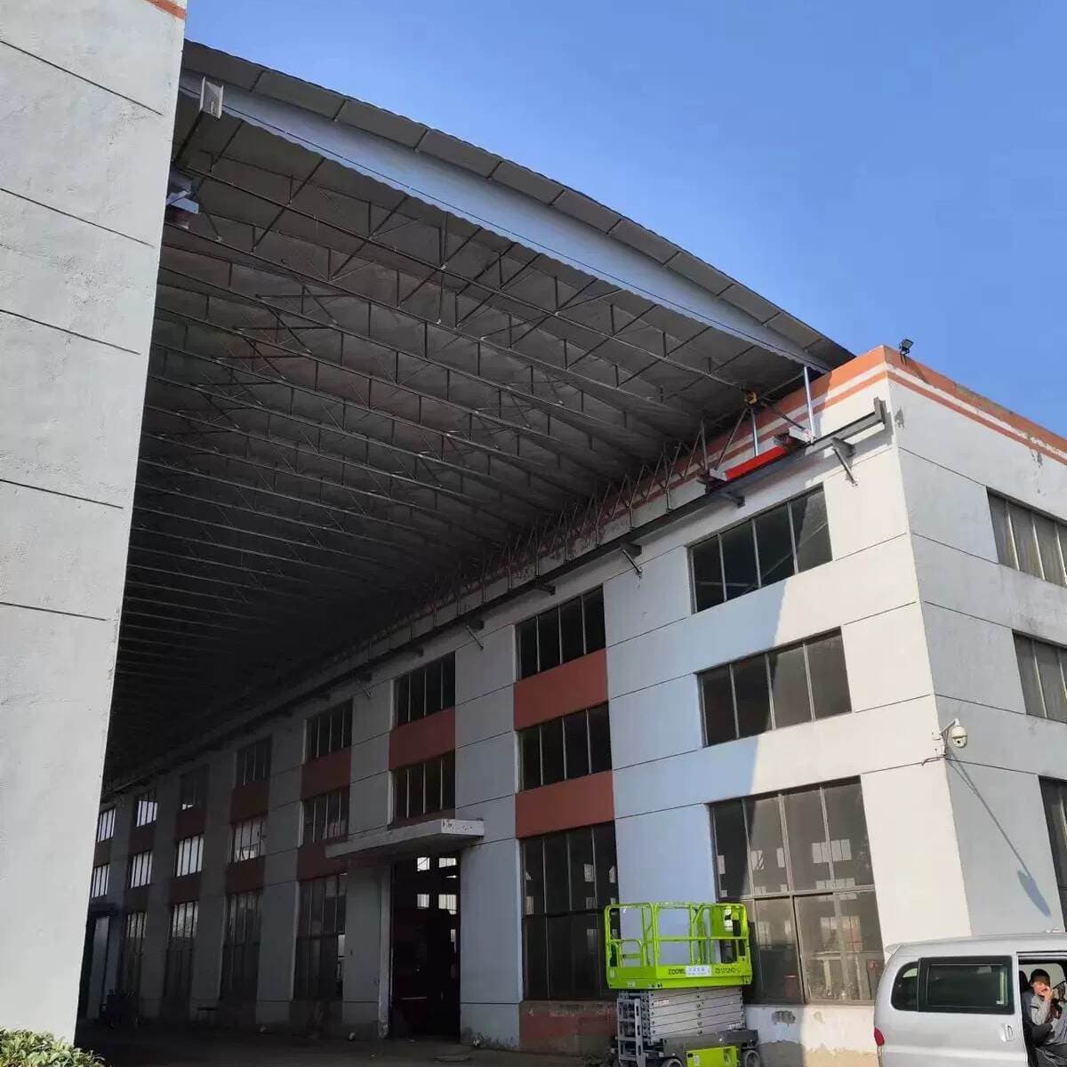 Fərdi Elektrikli Uzaqdan İdarə Olunan Sürüşən Tent, Anbar və Zavod üçün Günəşlik 4