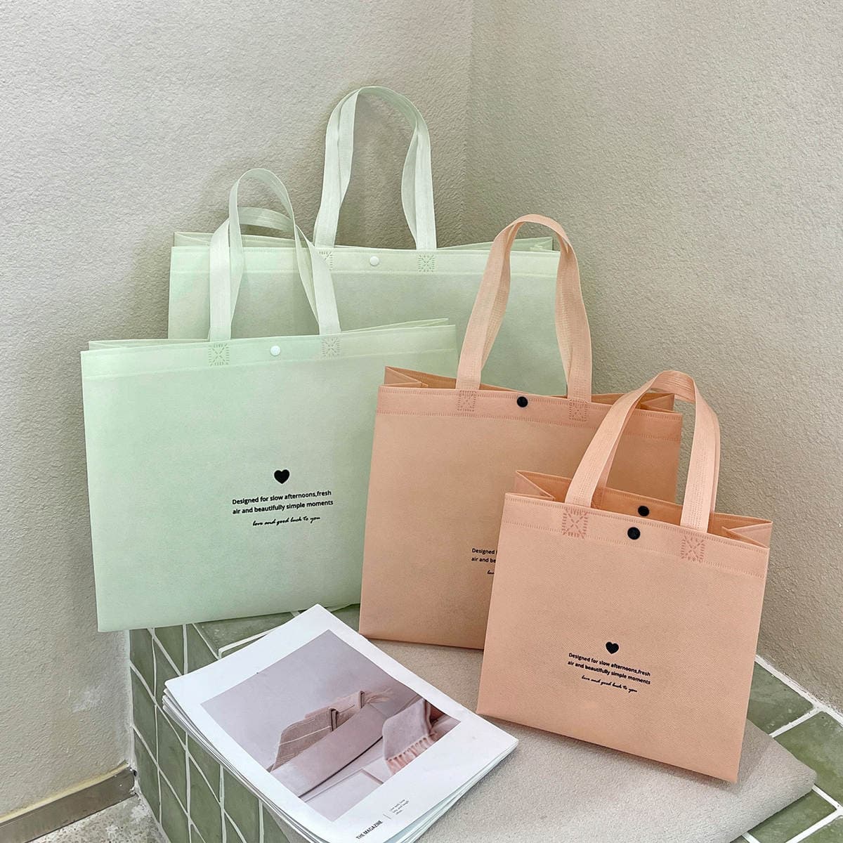Non-Woven Fabric Tote Bags for Clothing Stores, Customizable with Logo, Eco-Friendly Packaging, High-End, Exquisite, Thickened Packaging Bags 1
